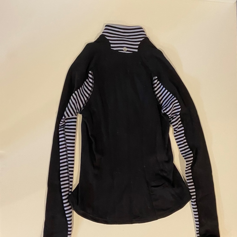 Lululemon Pull Over - image 2